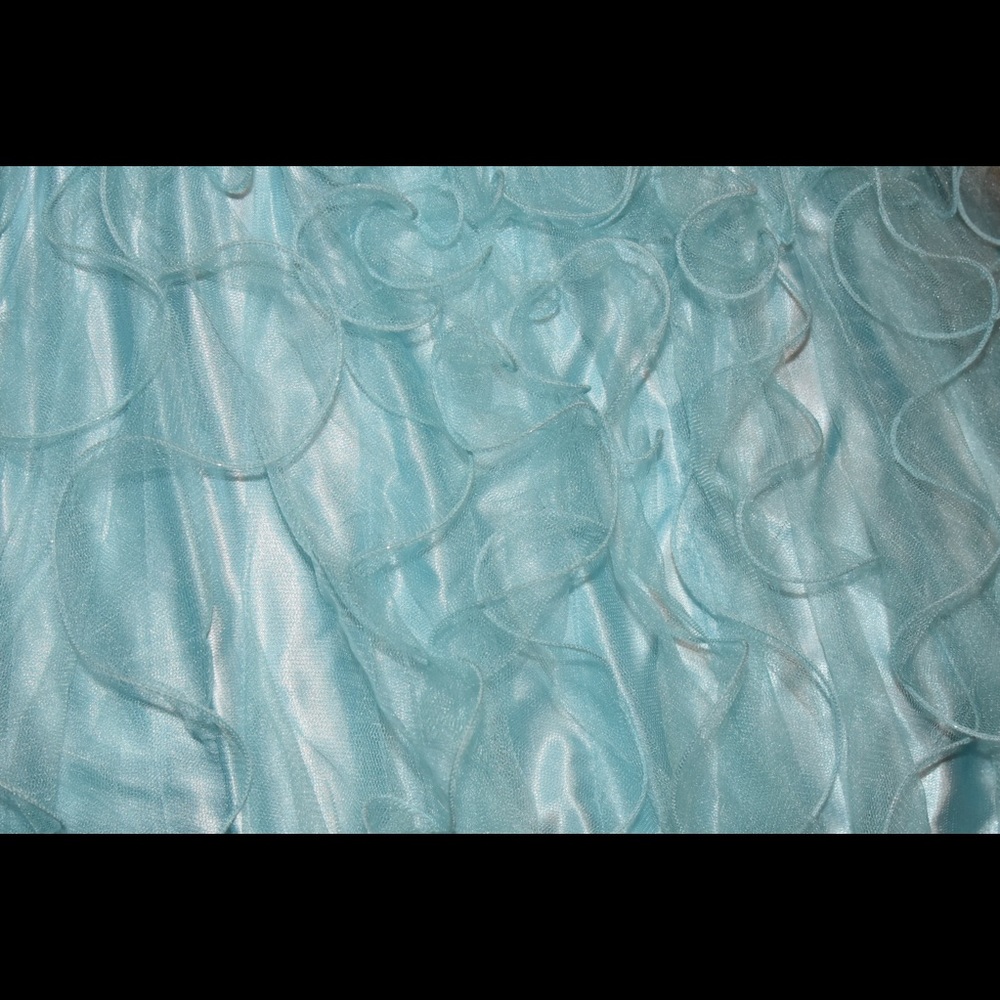 Prom Dress - Picture 5 of 6